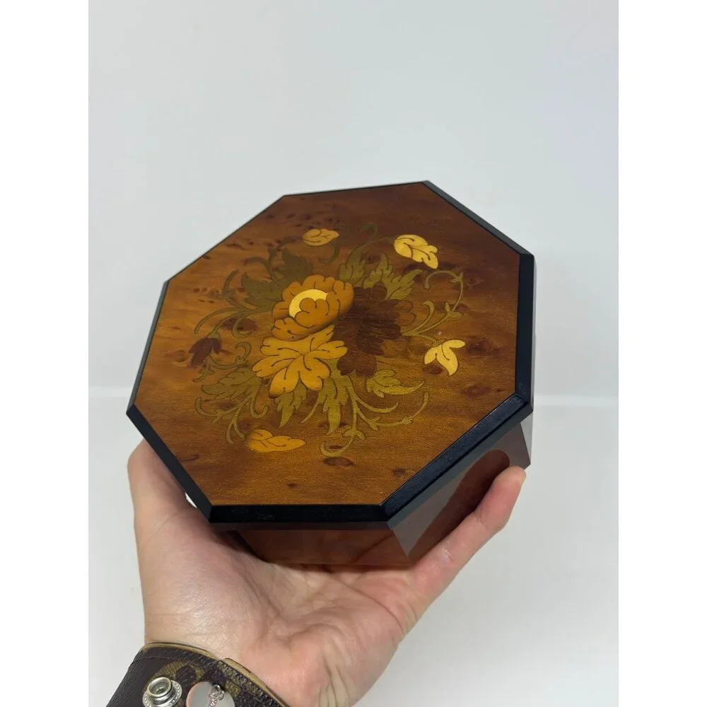 VTG Octagon Wood Inlay Floral Jewelry Box Sorrento Keepsake Velvet Interior‎